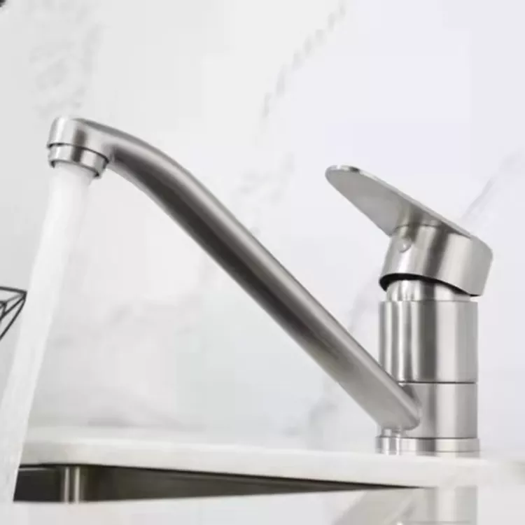 360° Rotating Elongated Spout For Hot And Cold Water Basins